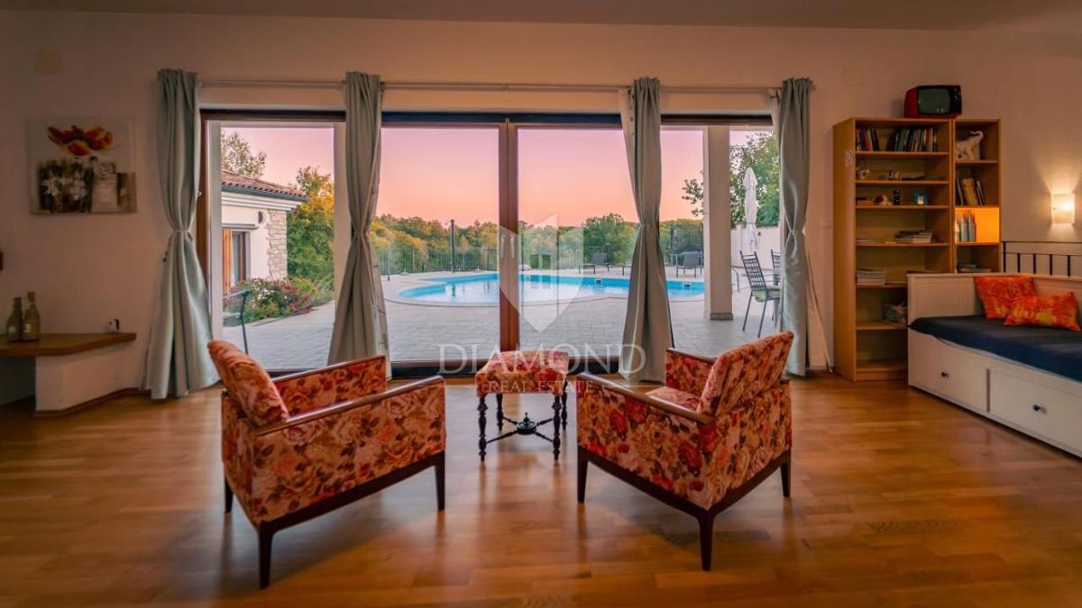 Gimino, una bellissima villa nel cuore dell'Istria 