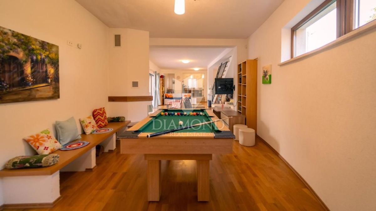 Gimino, una bellissima villa nel cuore dell'Istria 