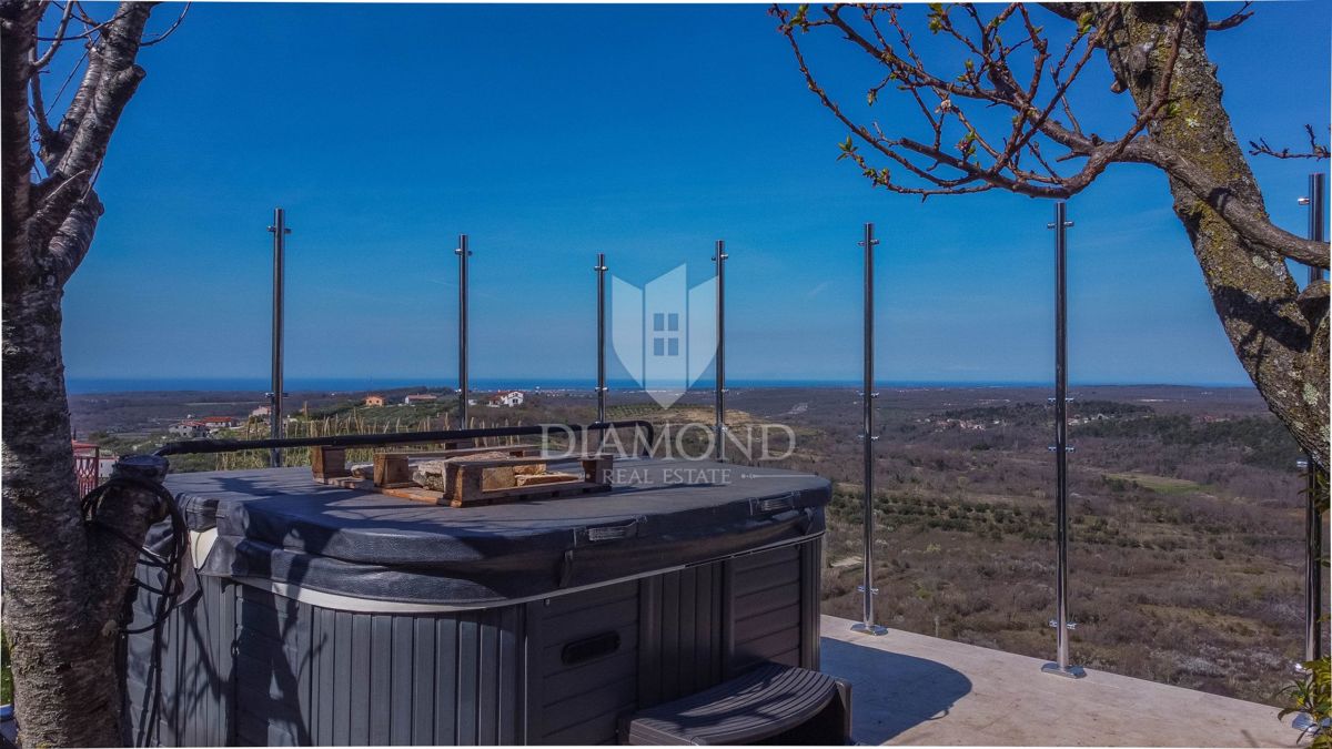 Esclusivo! Buie, Casa indipendente con piscina e vista mare!