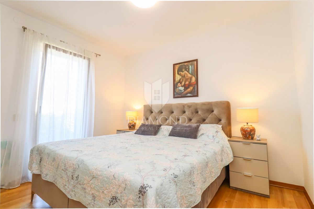 Esclusivo! Buie, Casa indipendente con piscina e vista mare!