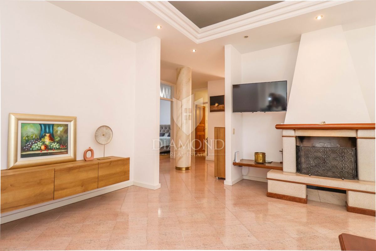 Esclusivo! Buie, Casa indipendente con piscina e vista mare!