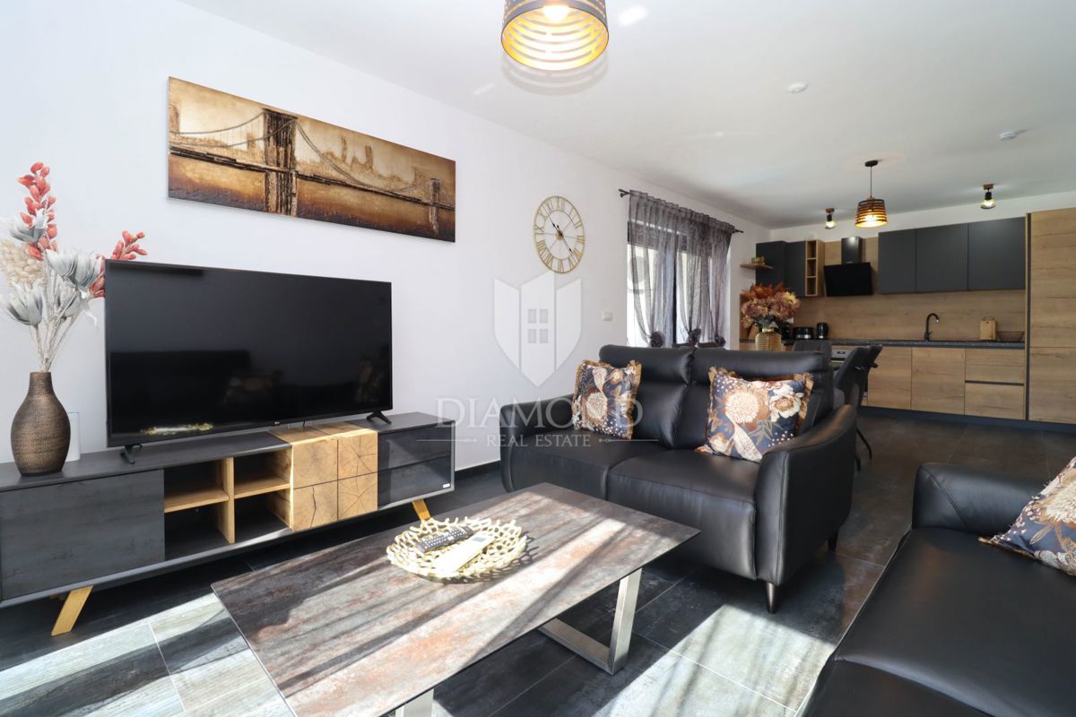 Appartamento completamente arredato con piscina a Medolino!