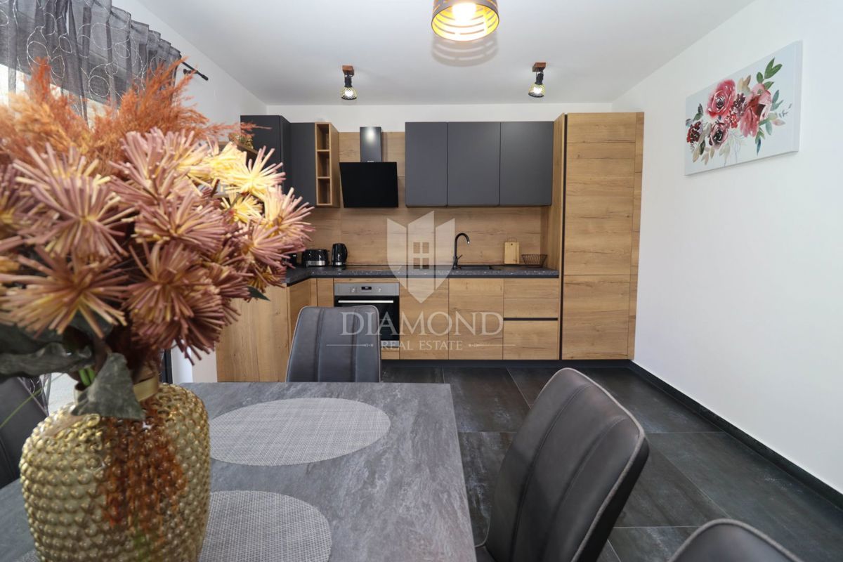 Appartamento completamente arredato con piscina a Medolino!