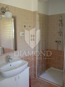 Rabac, Labin, dintorni Villa in campagna con due unità abitative