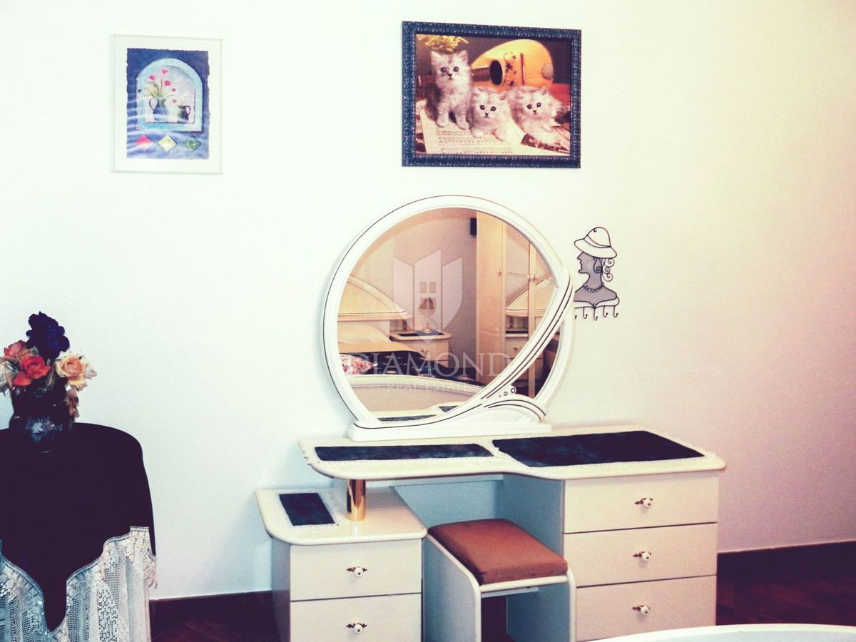 Rovigno, appartamento con ampia terrazza in una posizione popolare