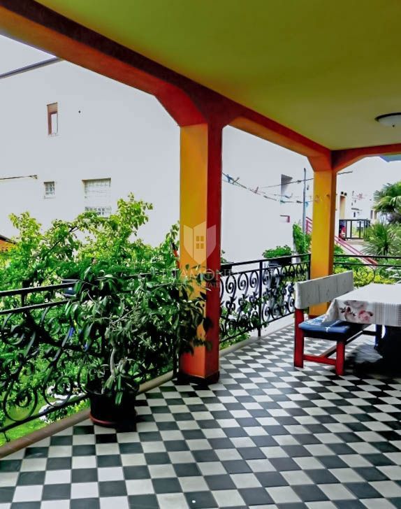 Rovigno, appartamento con ampia terrazza in una posizione popolare