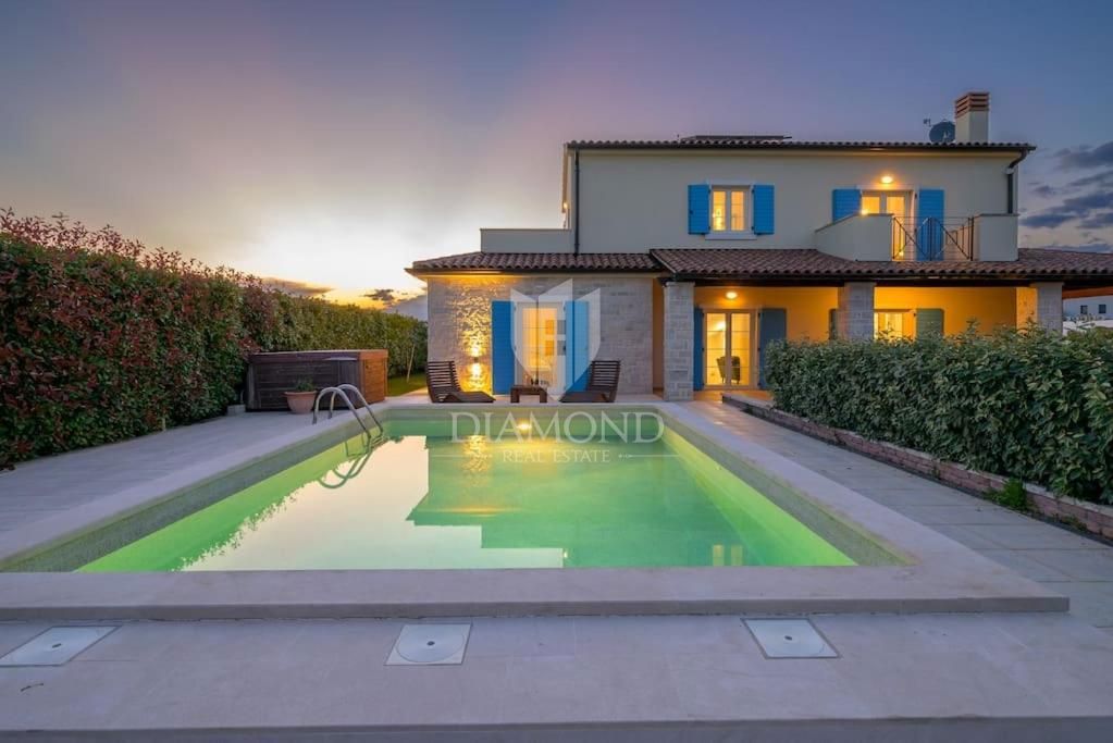 Barban, Villa vicino al mare