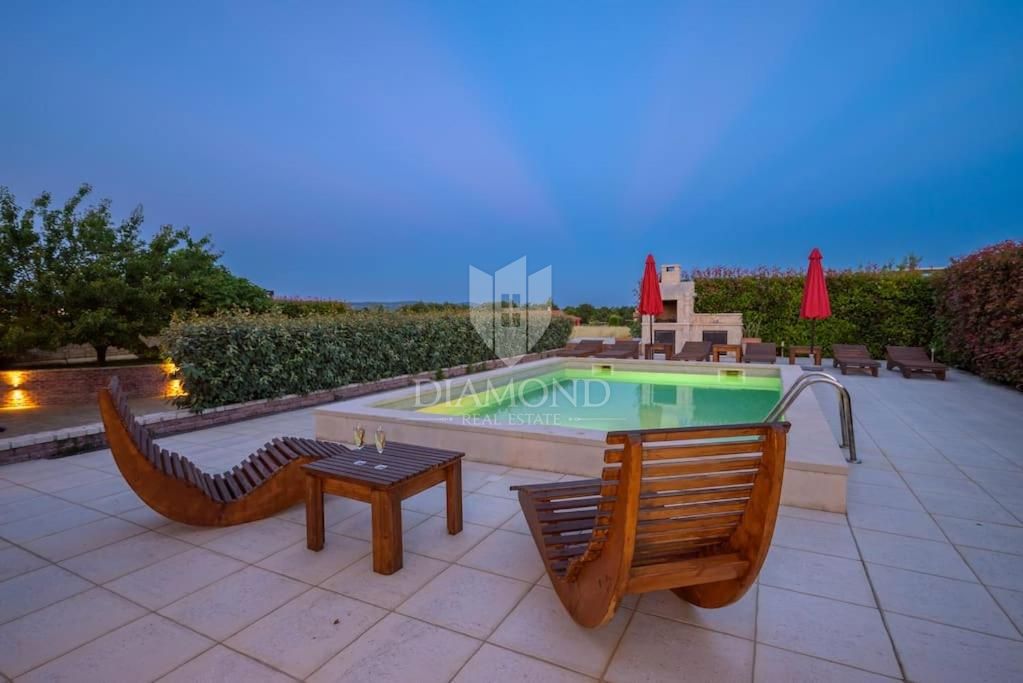 Barban, Villa vicino al mare
