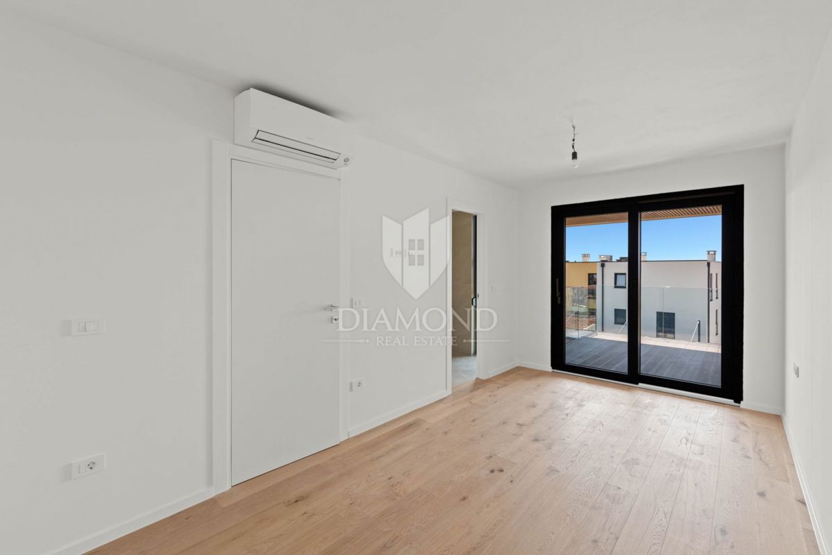 Cittanova, moderno appartamento di 95 m2 con 2 camere da letto e terrazza!