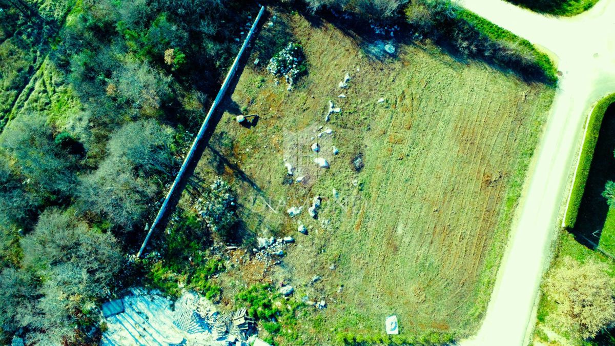 Terreno Poreč, 1.365m2