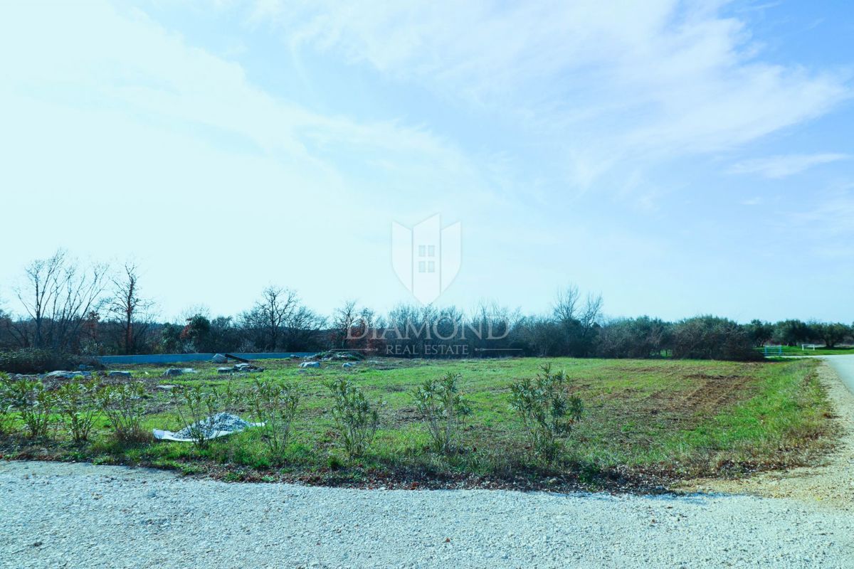 Terreno Poreč, 1.365m2