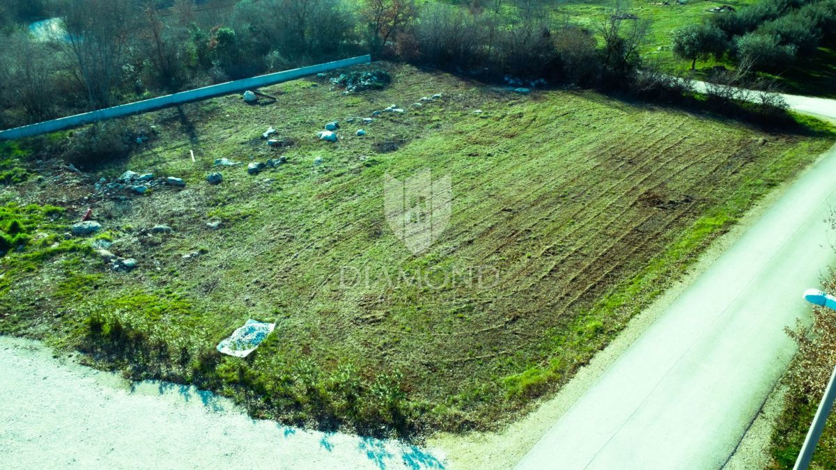 Terreno Poreč, 1.365m2