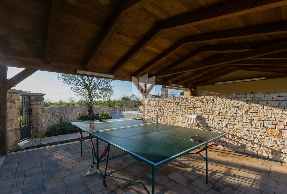 Villa con piscina e vista mare, nei dintorni di Svetvinčenat