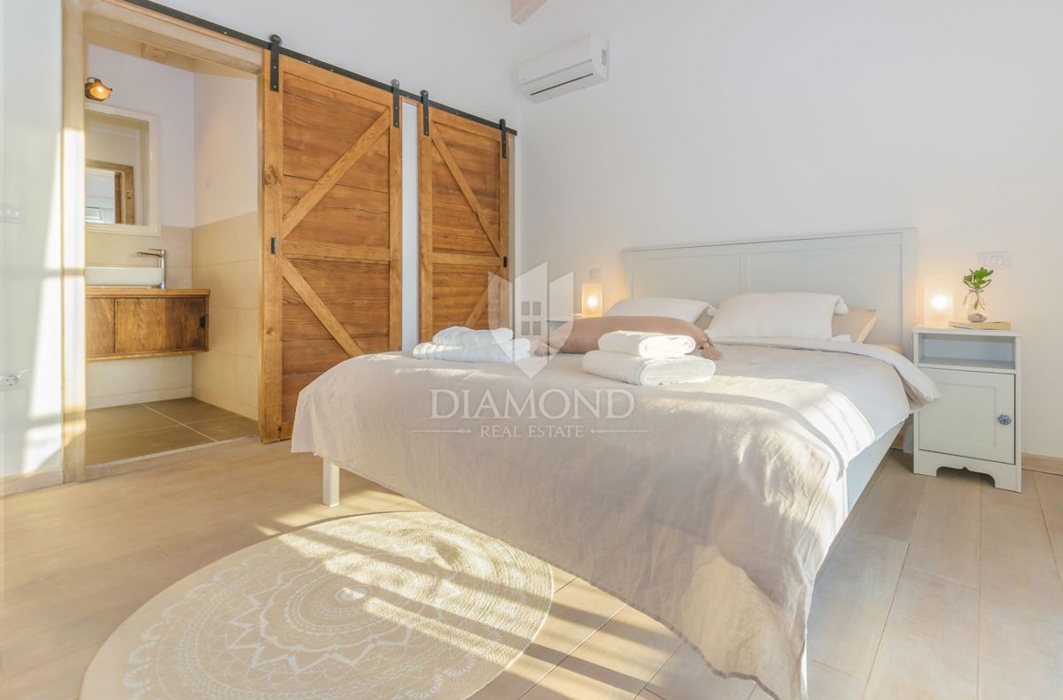 Villa con piscina e vista mare, nei dintorni di Svetvinčenat