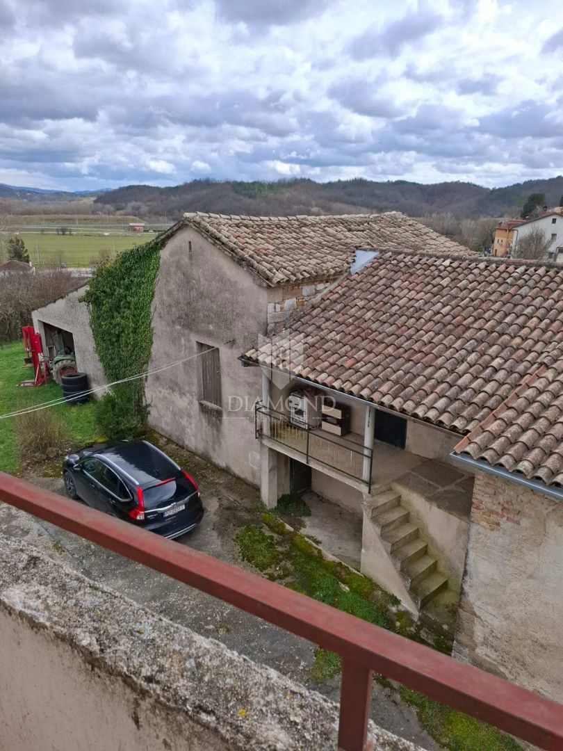 Grande tenuta nei pressi di Pisino