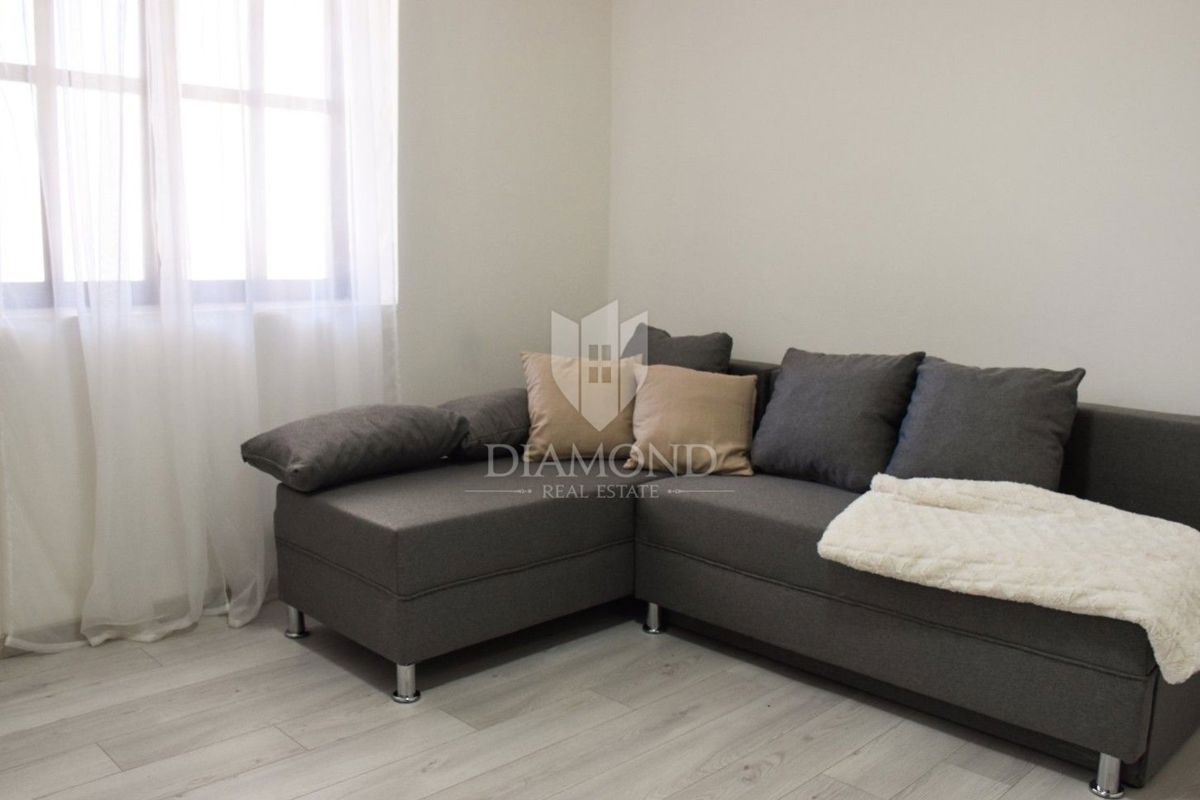 Poreč, appartamento in città con due unità separate