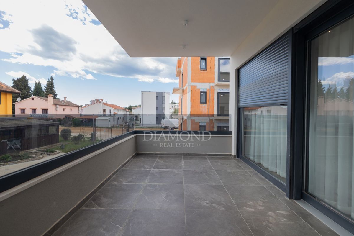 Rovigno, appartamento nuovo e arredato, a 500 m dal mare