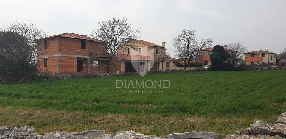 Casa in costruzione in ottima posizione