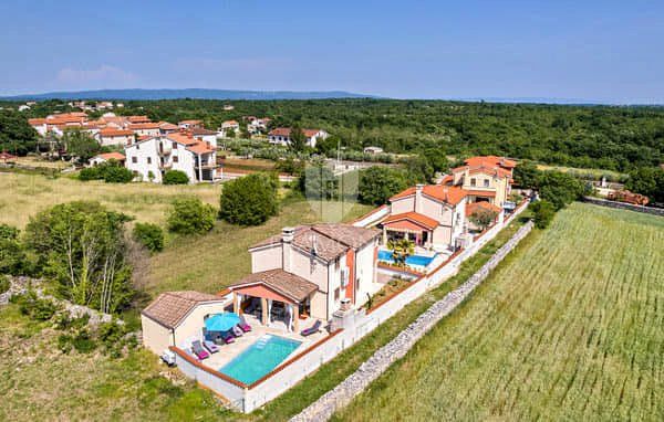 Casa in costruzione in ottima posizione