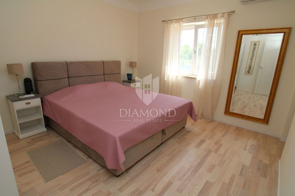 Nuova casa con piscina vicino a Labin