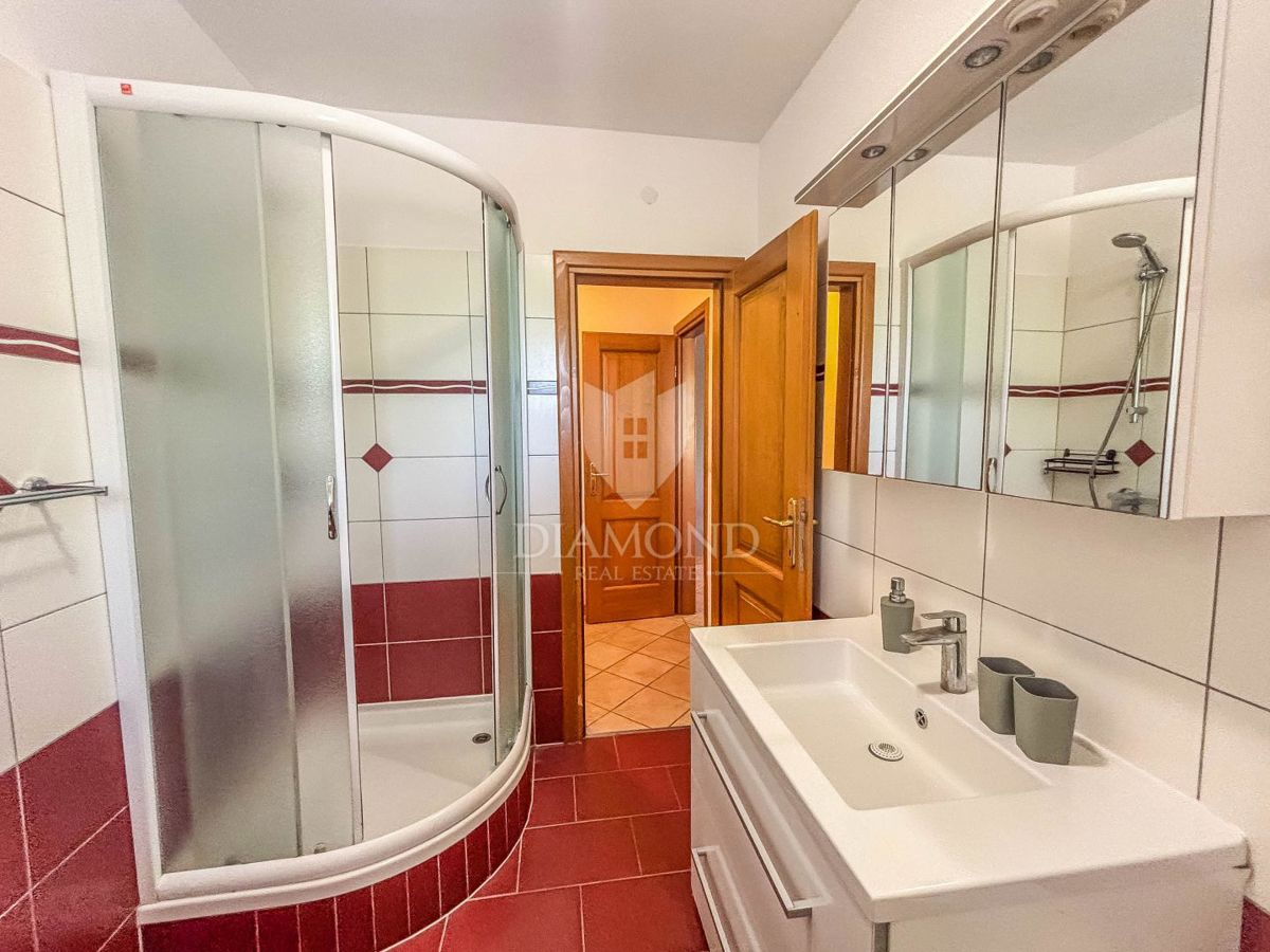 Istria, Umago, dintorni - bellissima casa con piscina vicino al mare!