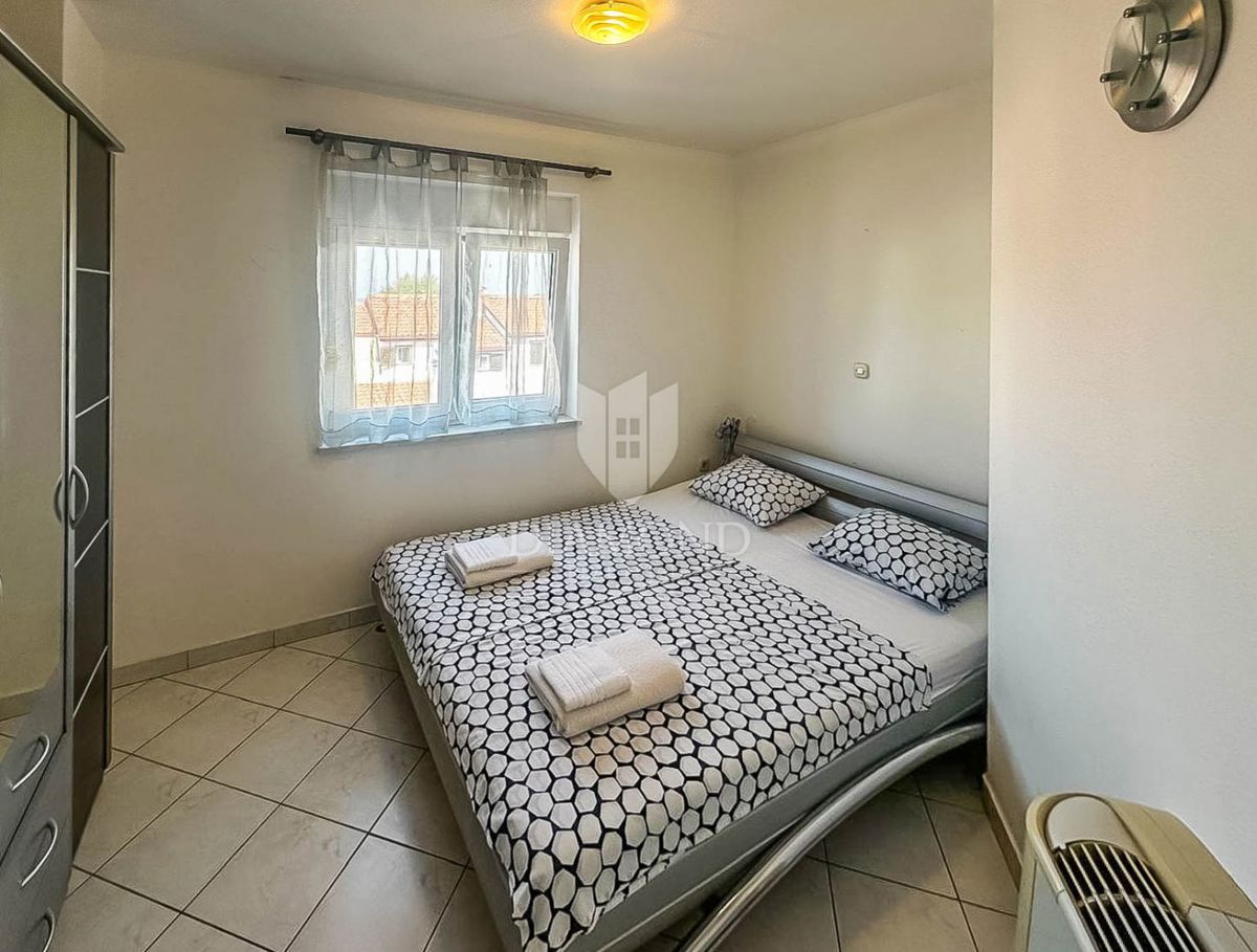 Cittanova, dintorni, casa con 6 appartamenti a 350 m dal mare