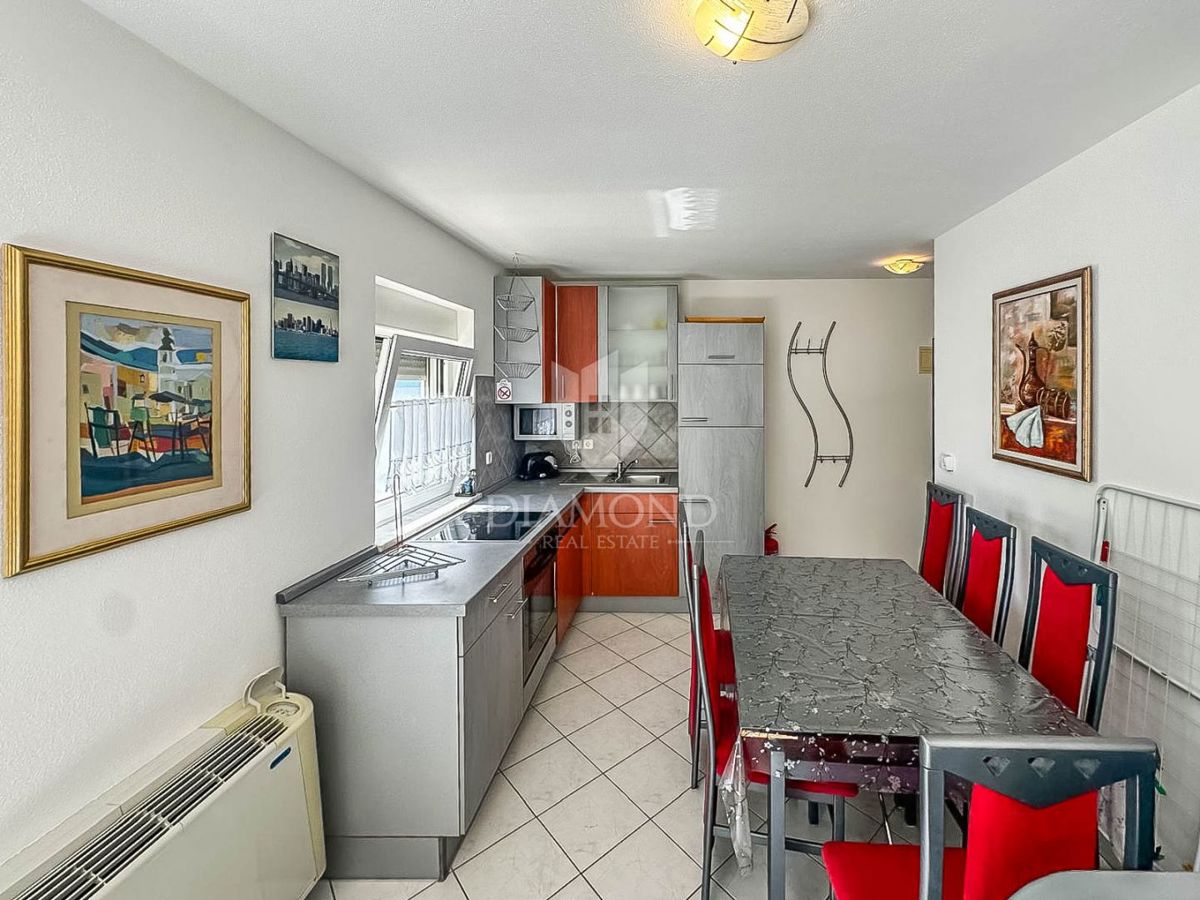 Cittanova, dintorni, casa con 6 appartamenti a 350 m dal mare