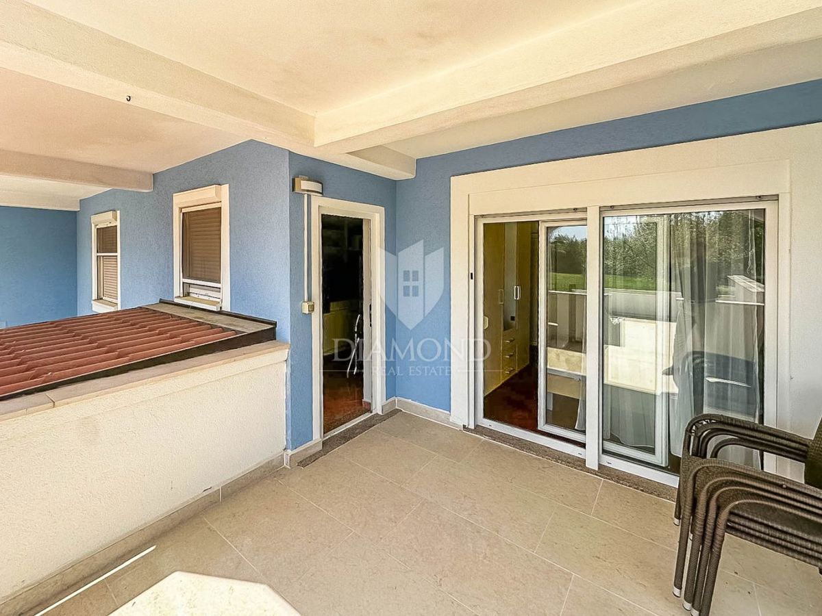 Cittanova, dintorni, casa con 6 appartamenti a 350 m dal mare