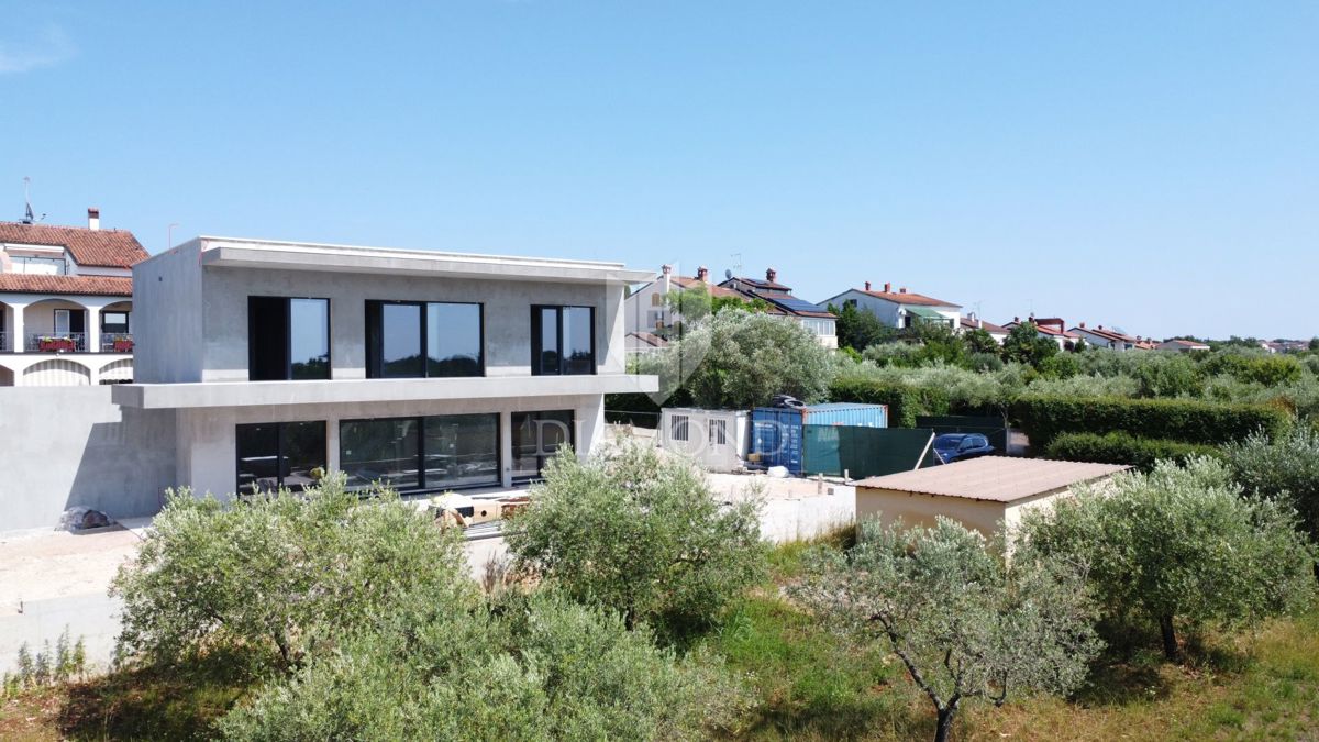 Parenzo, una villa moderna in una posizione esclusiva!