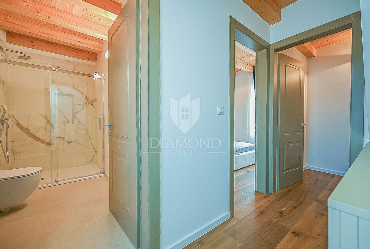 Cittanova, dintorni! Casa istriana con vista mare!