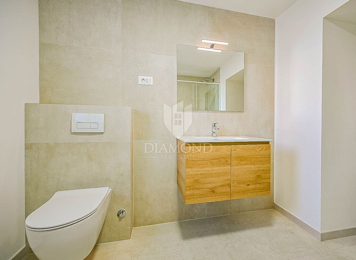 Cittanova, dintorni! Casa istriana con vista mare!