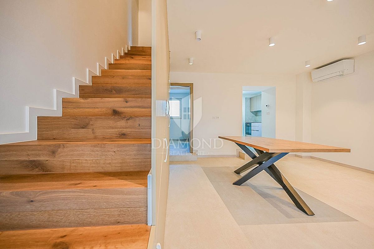 Cittanova, dintorni! Casa istriana con vista mare!