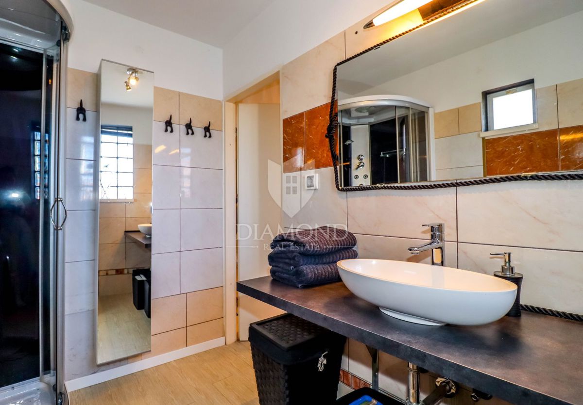 Rovigno, due appartamenti in centro città per investimento