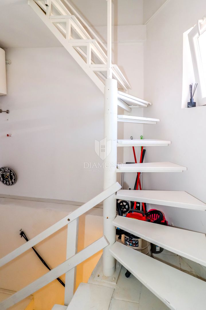 Rovigno, due appartamenti in centro città per investimento