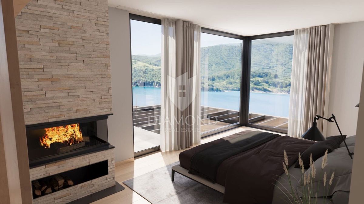 RABAC, DINTORNI, 80 M DAL MARE, AFFASCINANTE VILLA NON ARREDATA