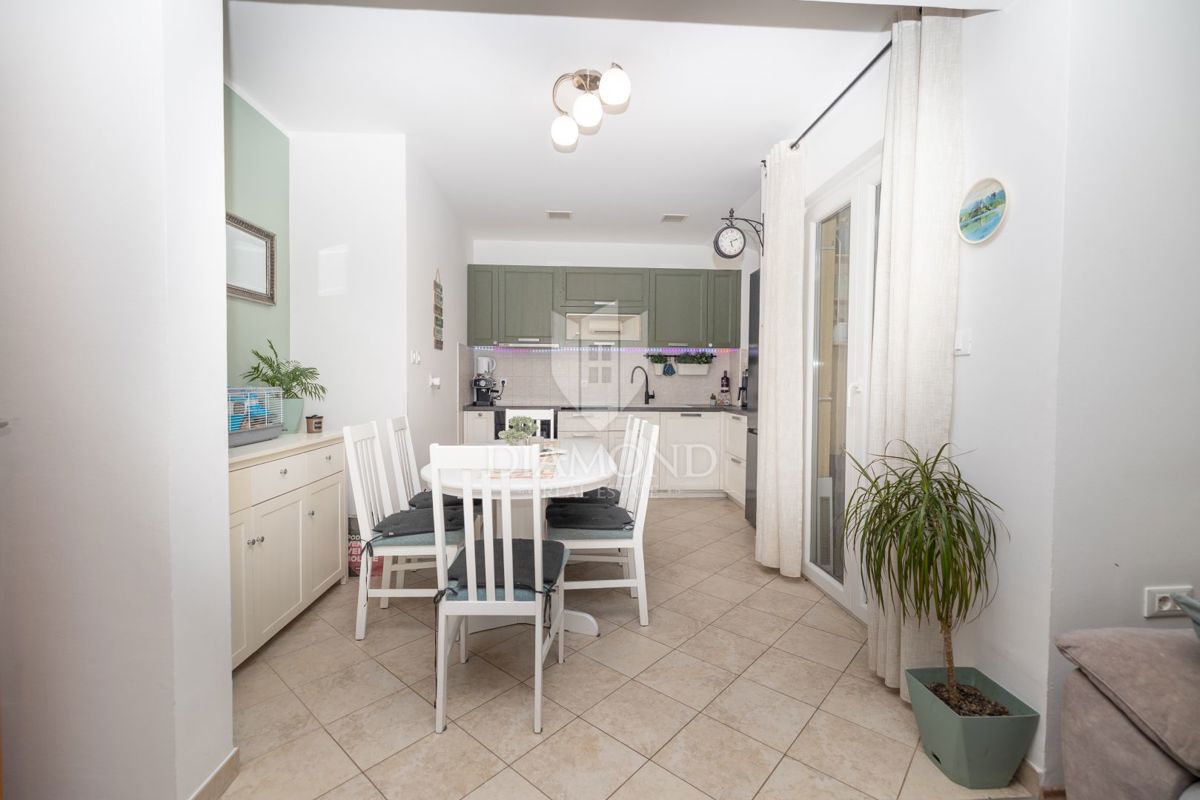 Žminj, ottimo appartamento in centro con ripostiglio e parcheggio