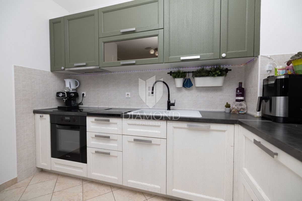 Žminj, ottimo appartamento in centro con ripostiglio e parcheggio