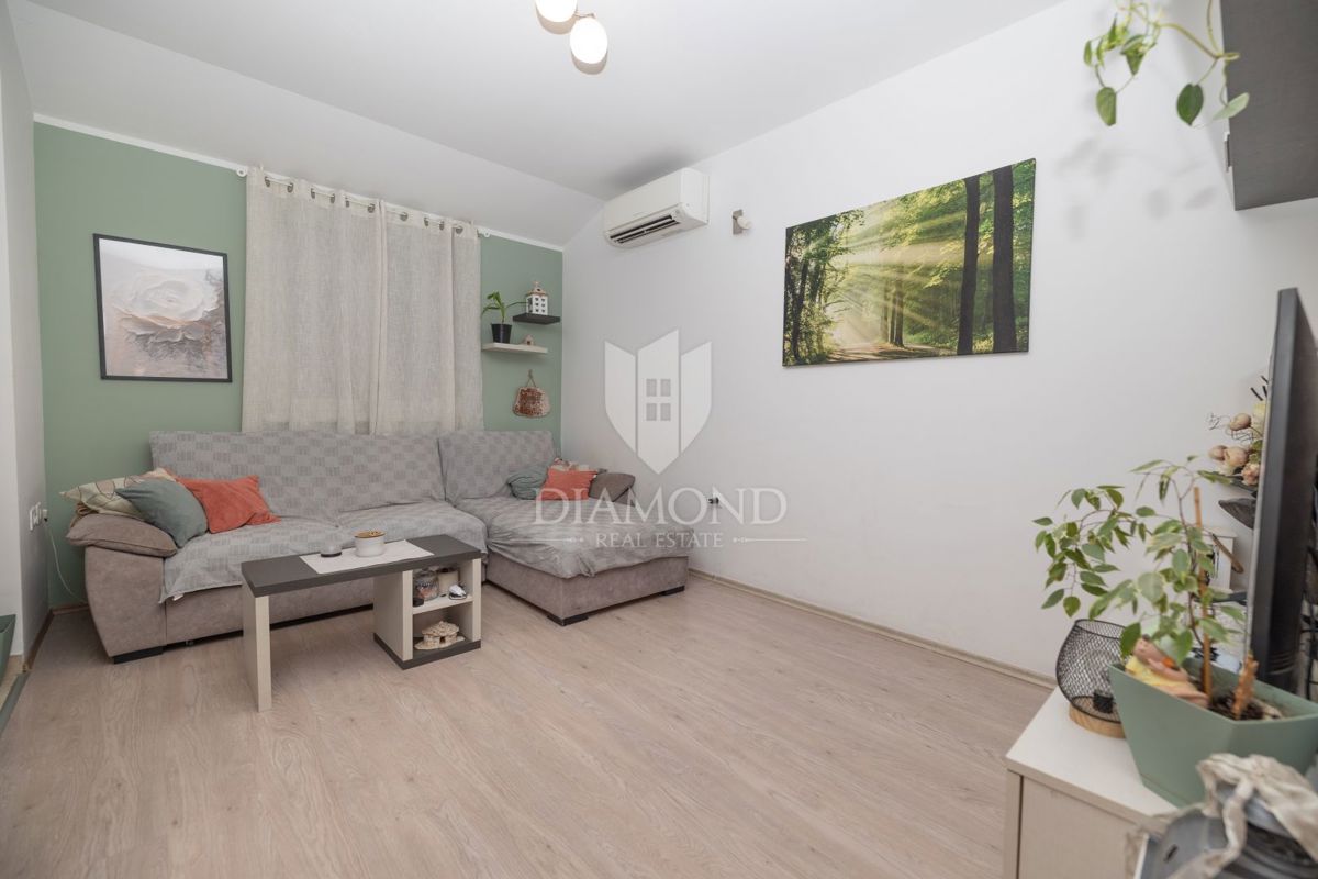 Žminj, ottimo appartamento in centro con ripostiglio e parcheggio