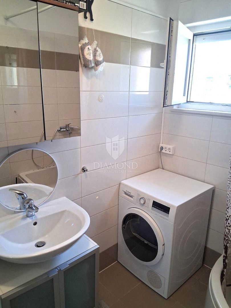 RIJEKA, VIŠKOVO- Appartamento duplex con vista mare