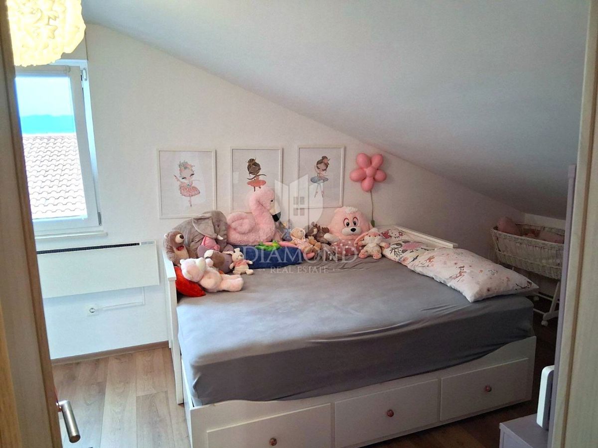 RIJEKA, VIŠKOVO- Appartamento duplex con vista mare