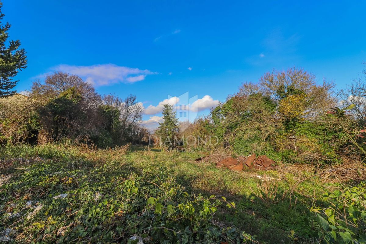 Terreno edificabile vicino a Pola – ideale per casa/villa