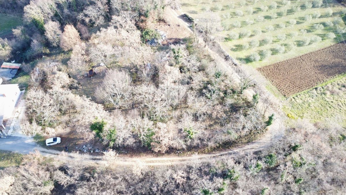 Parenzo, dintorni, terreno con vista panoramica sul mare