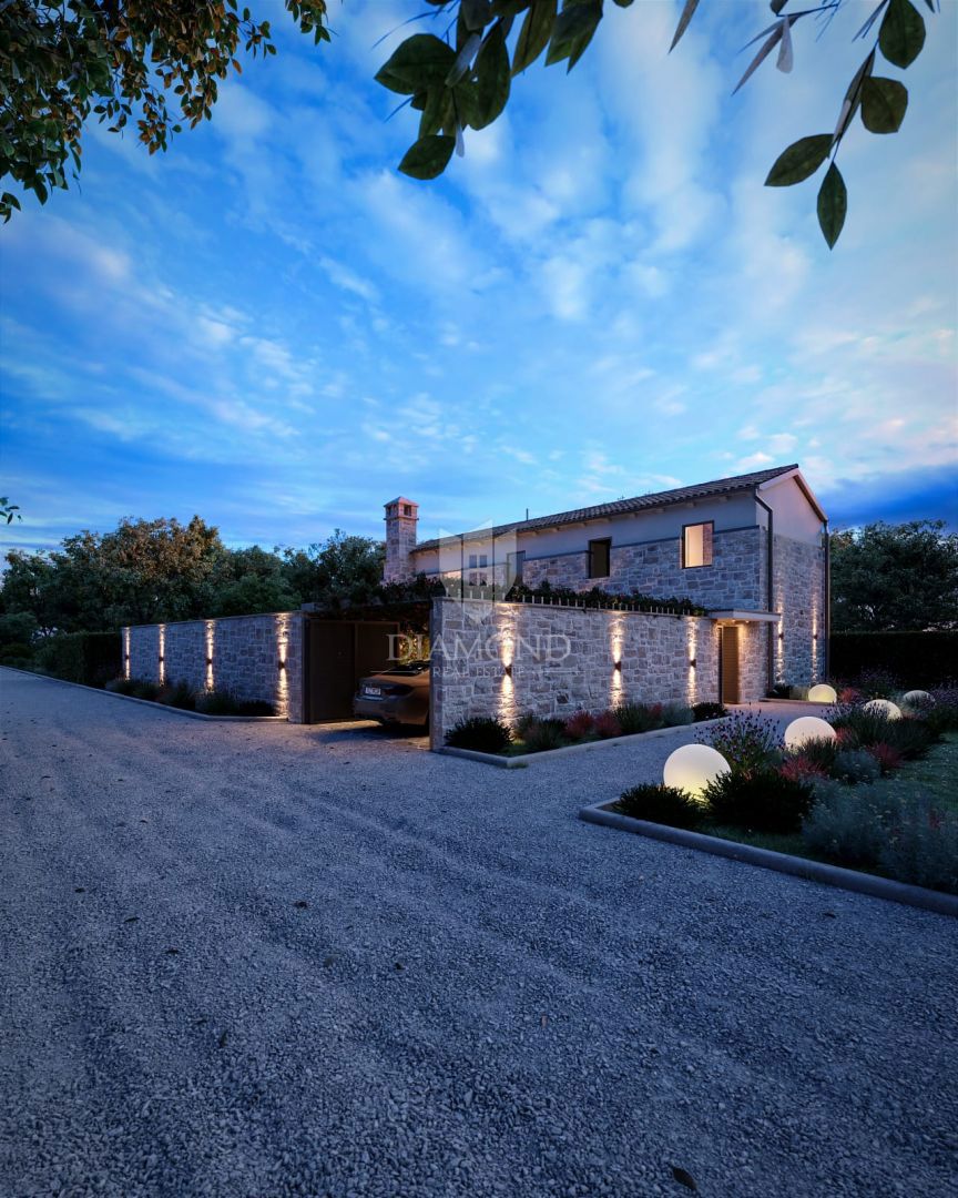 Valle, casa in pietra isolata da ristrutturare