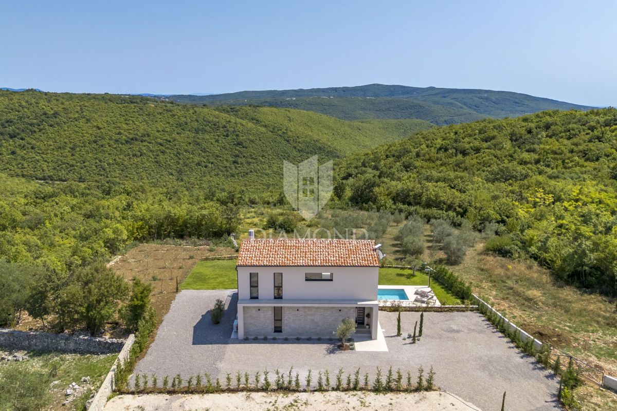 BELLISSIMA CASA MODERNA CON VISTA PANORAMICA