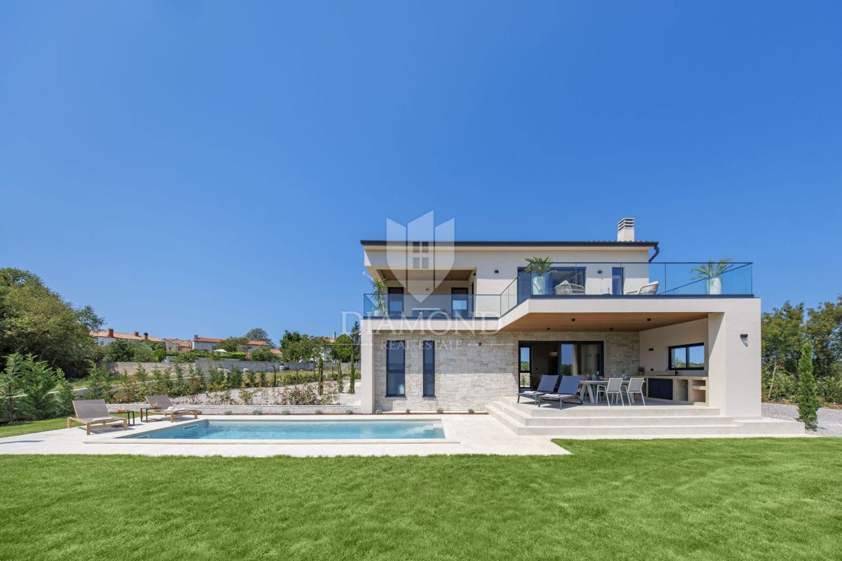 BELLISSIMA CASA MODERNA CON VISTA PANORAMICA