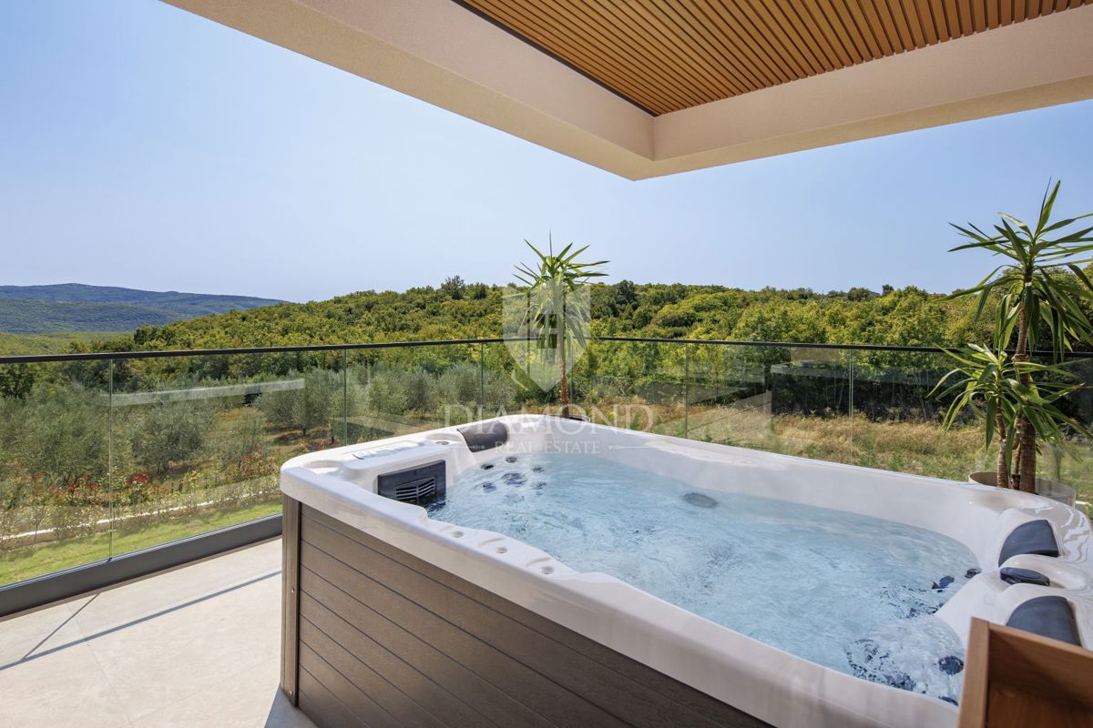 BELLISSIMA CASA MODERNA CON VISTA PANORAMICA