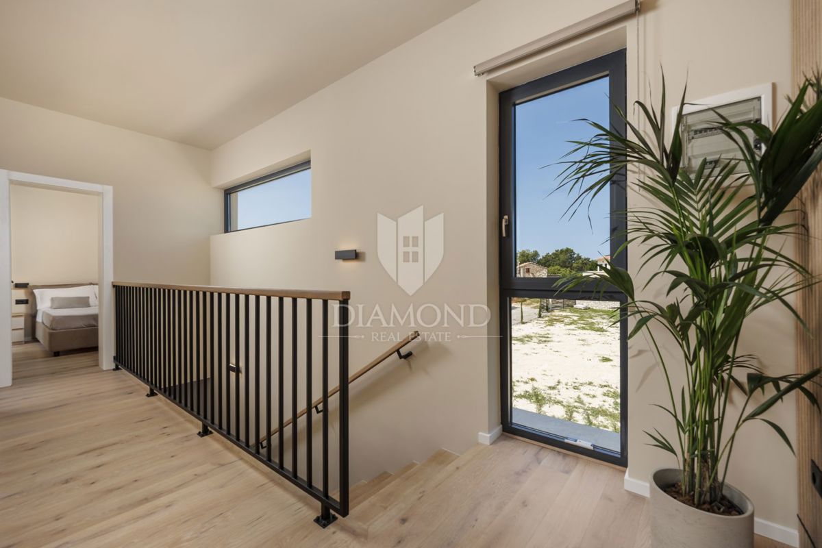 BELLISSIMA CASA MODERNA CON VISTA PANORAMICA