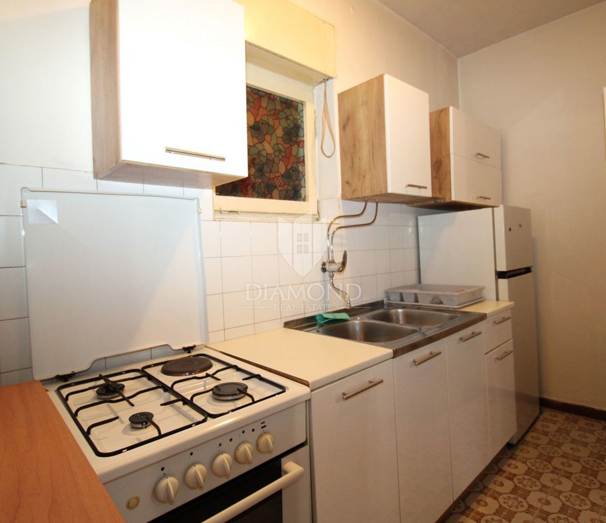 RIJEKA, ČAVLE – CASA CON CORTILE