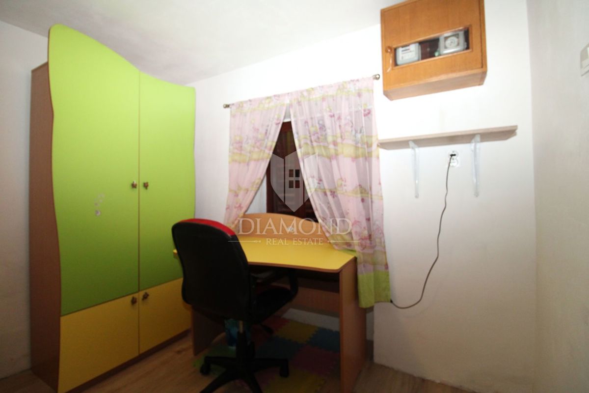 RIJEKA, ČAVLE – CASA CON CORTILE