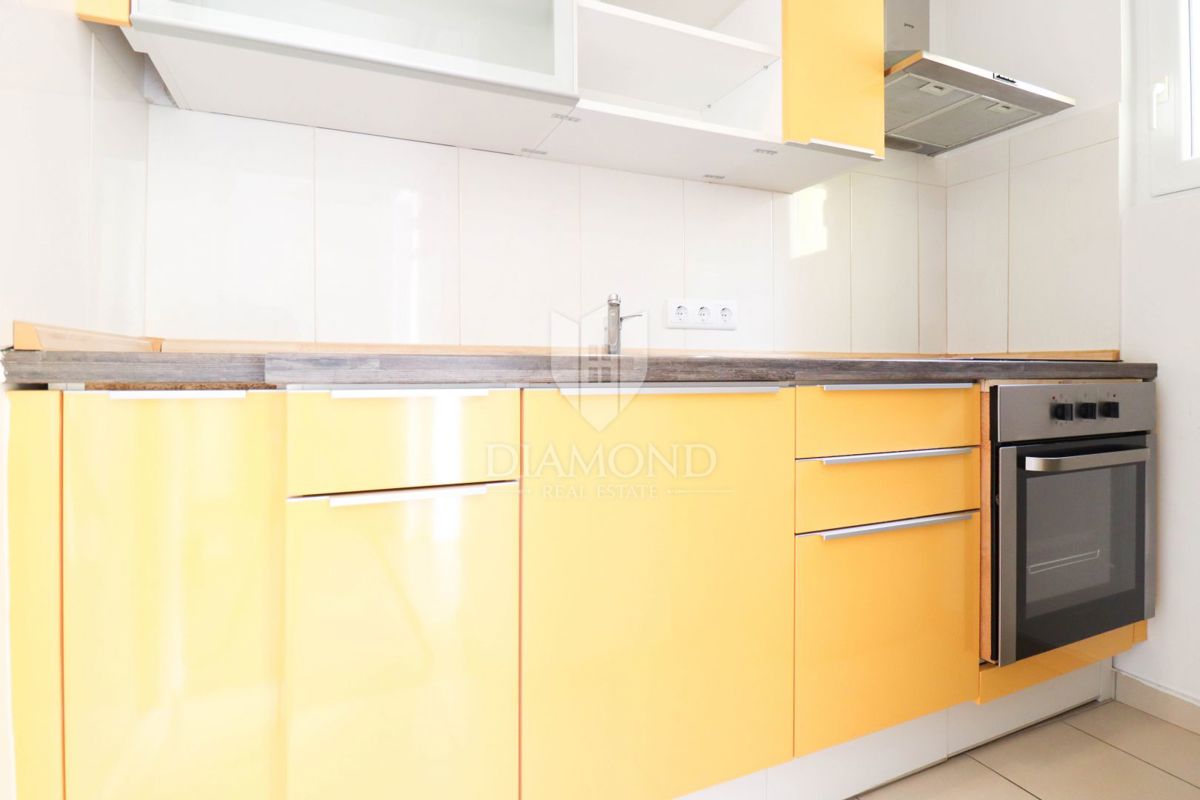 Zagabria Britanski trg, monolocale con parcheggio!